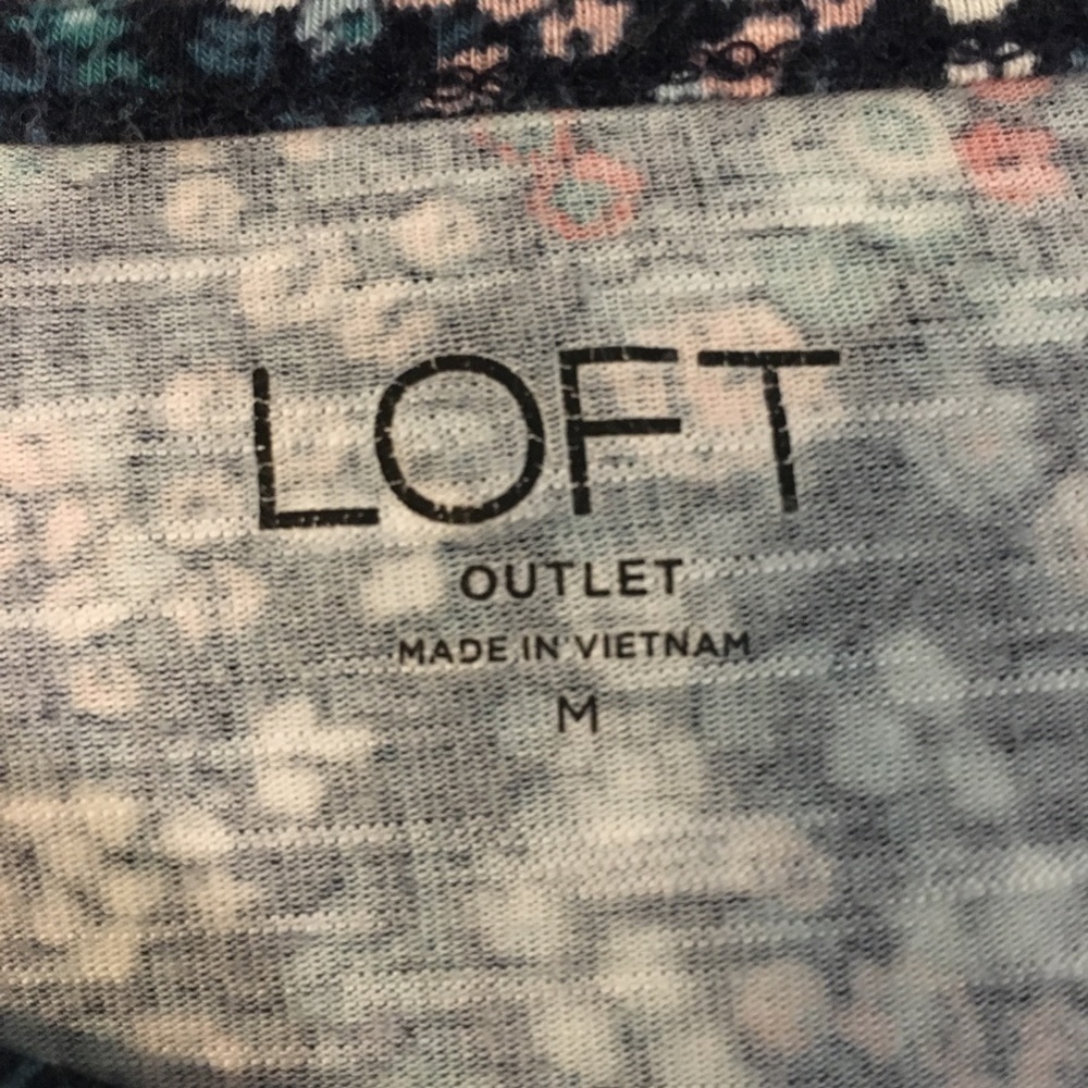 LOFT outlet floral ruffle sleeve top - Picture 6 of 7